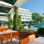 Jeravi Club