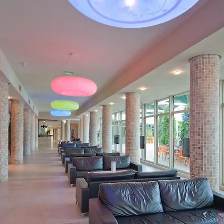 Ξενοδοχείο Jeravi Club 4*