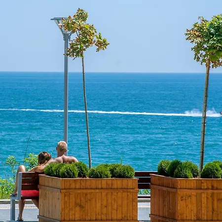 Szálloda Jeravi Club